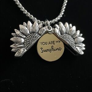 Plunder Design Jewelry Sunshine Sunflower Inspirational Necklace 24-26” NWOT